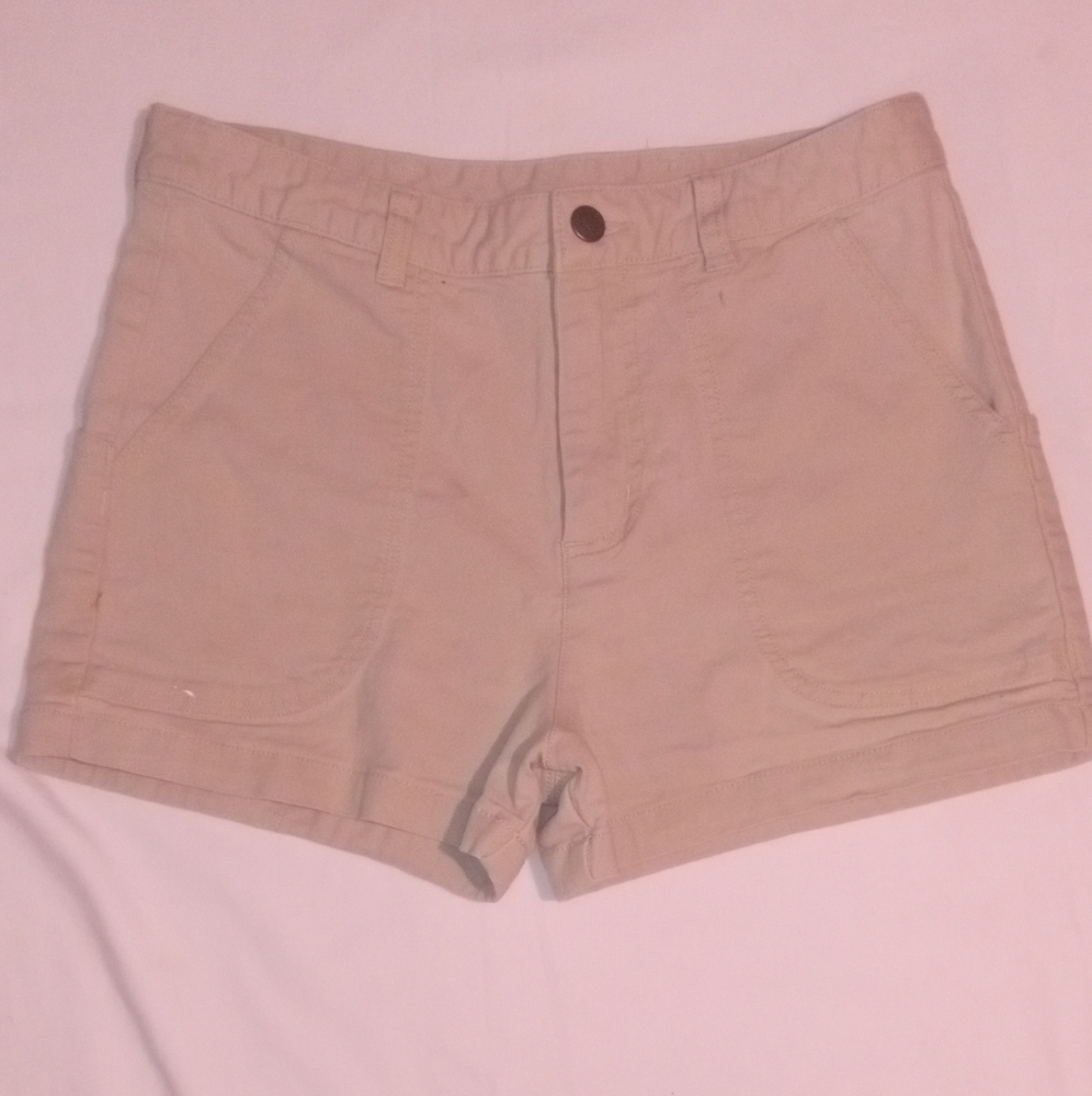 Patagonia khaki shorts-Size 6